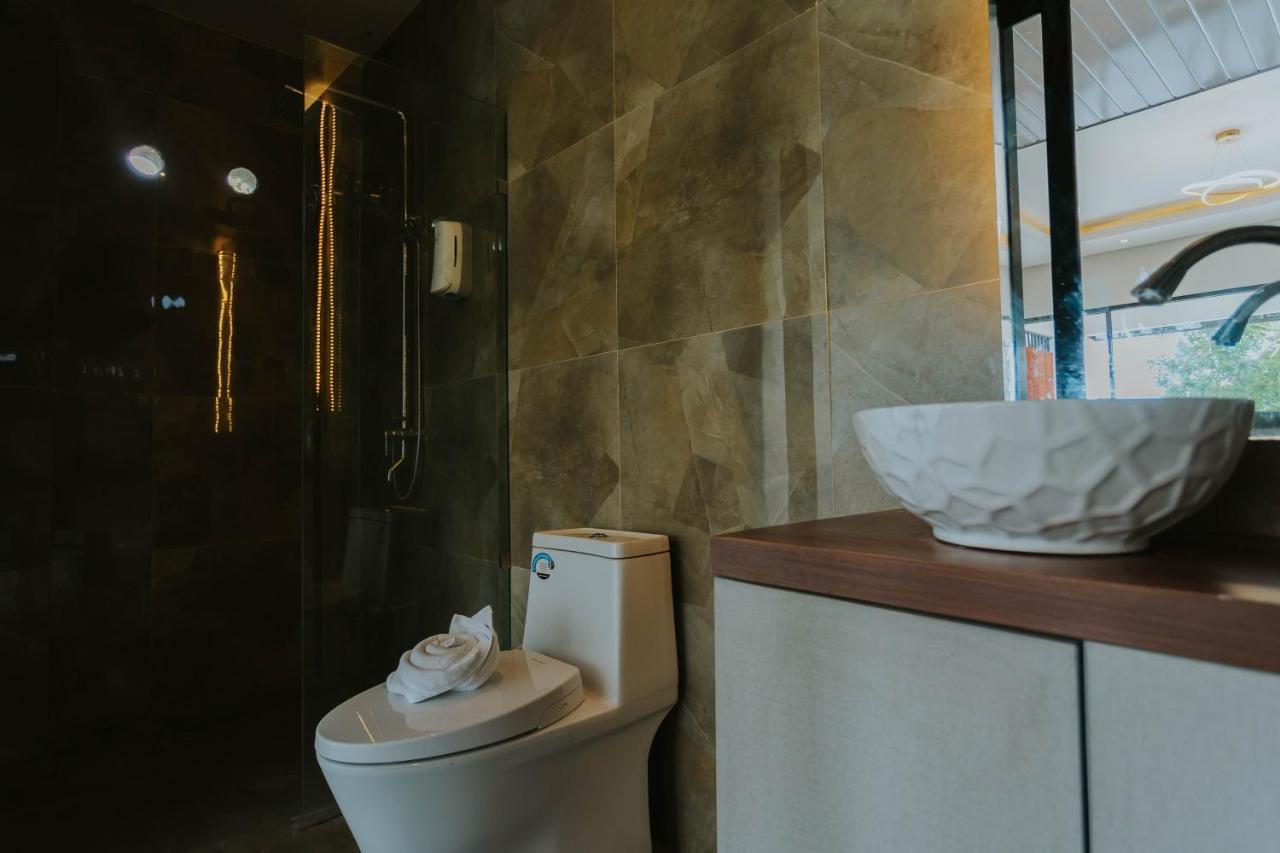 Nirvana Hotel Resort Tetebatu Luaran gambar
