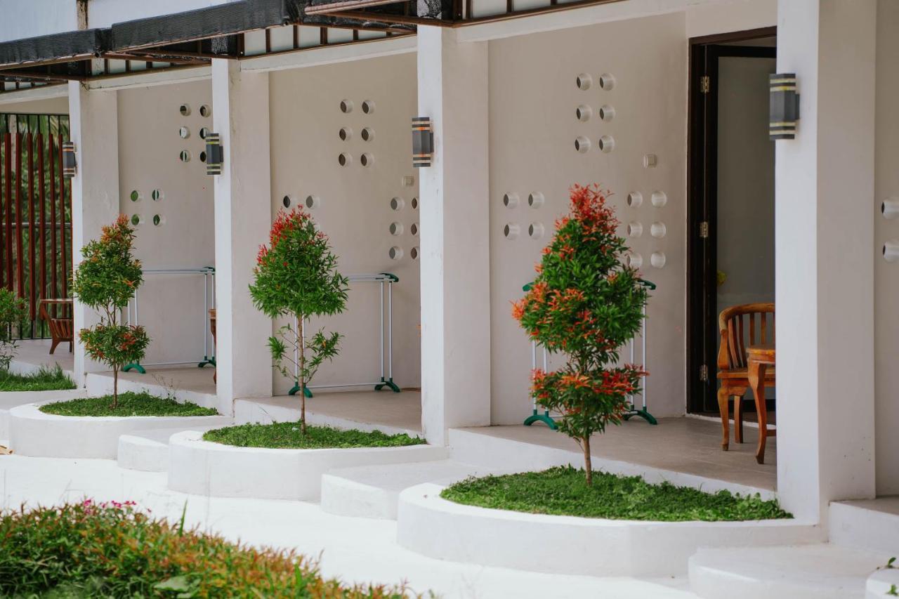 Nirvana Hotel Resort Tetebatu Luaran gambar