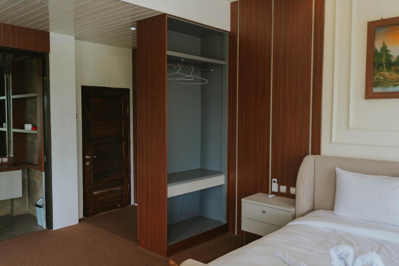 Nirvana Hotel Resort Tetebatu Luaran gambar