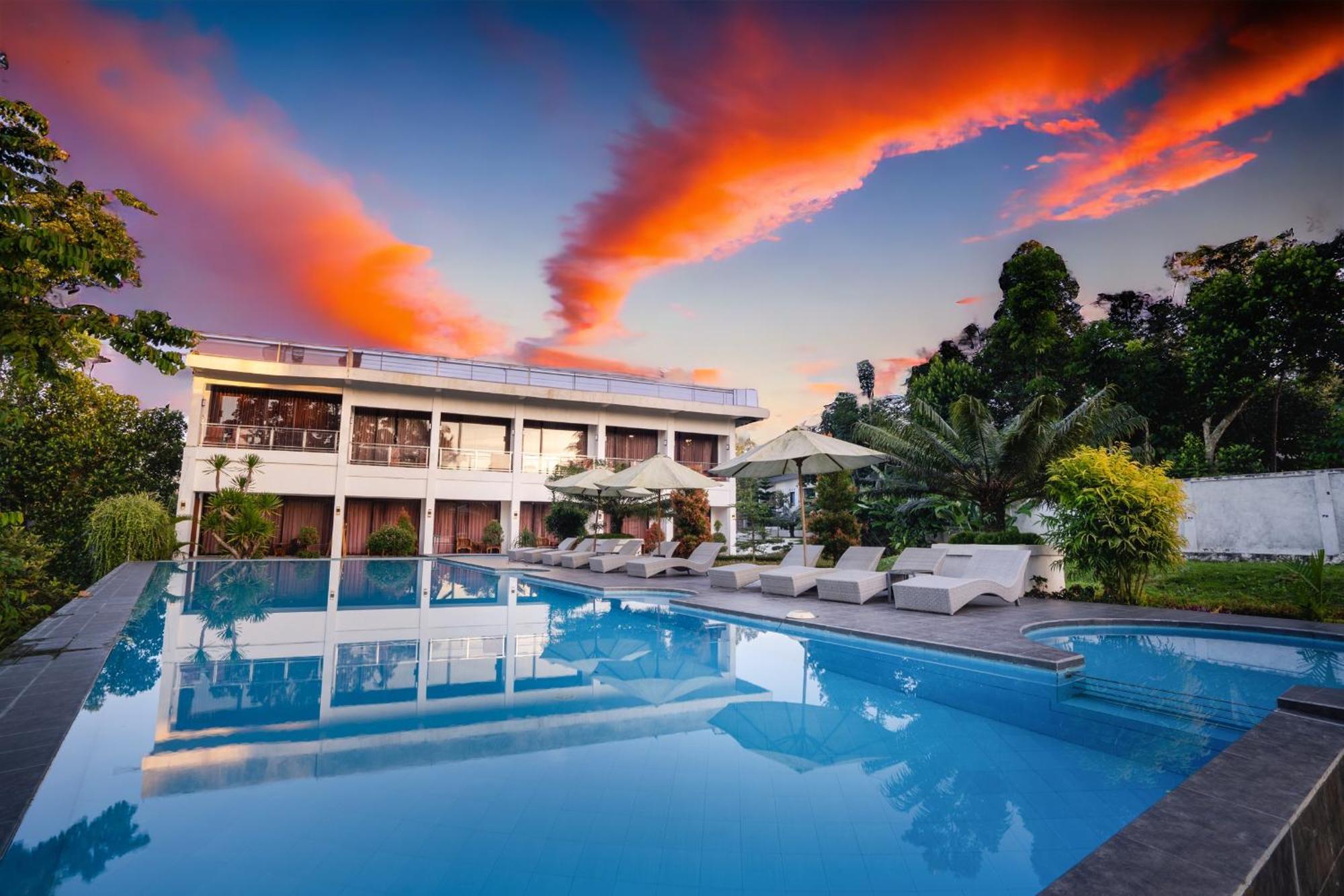 Nirvana Hotel Resort Tetebatu Luaran gambar